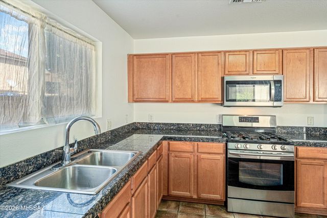 4179 E Wading Pond Drive, Tucson, AZ 85712