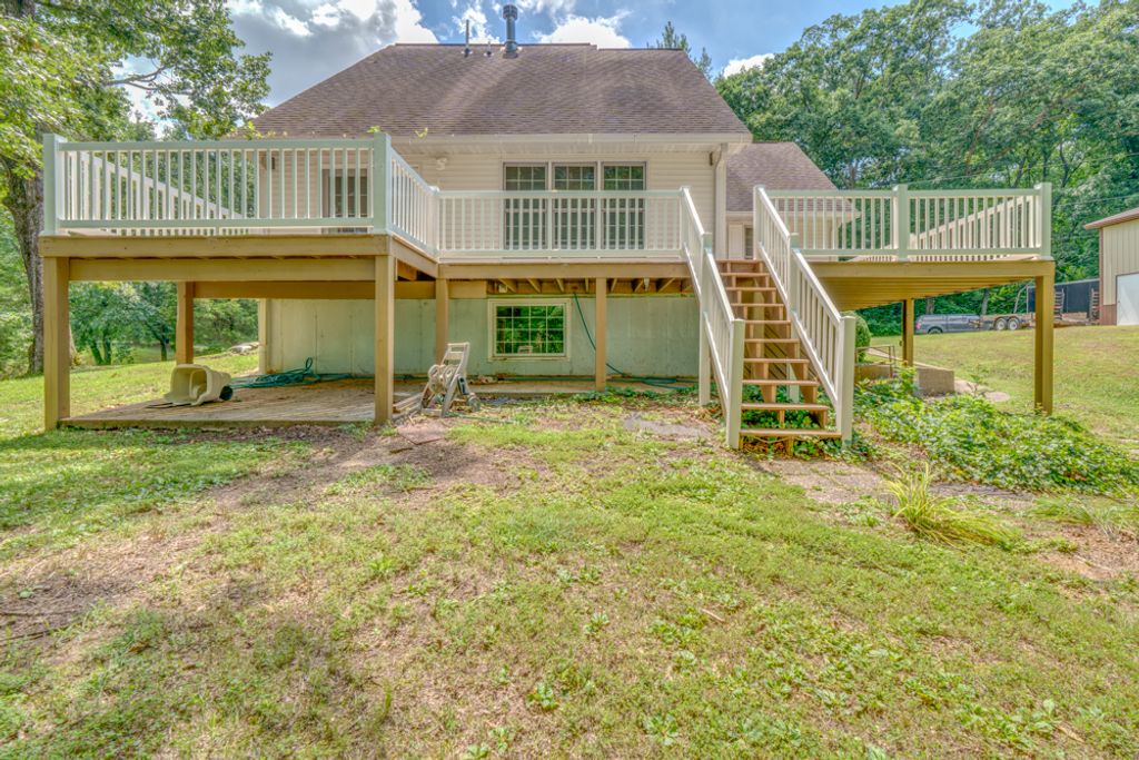 Image 38 of property listing at 14798 N Serenity Lane, Mt Vernon, IL 62864