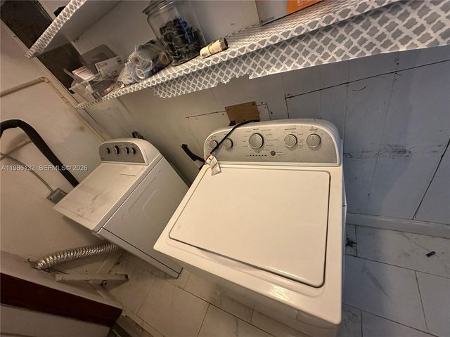 162 SE 27th Way, Boynton Beach, FL 33435