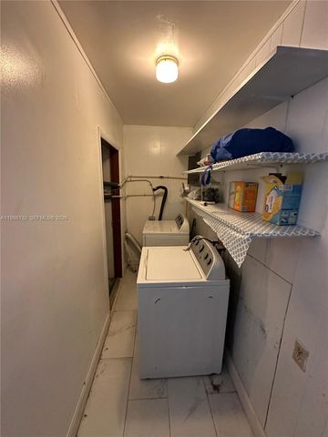 162 SE 27th Way, Boynton Beach, FL 33435