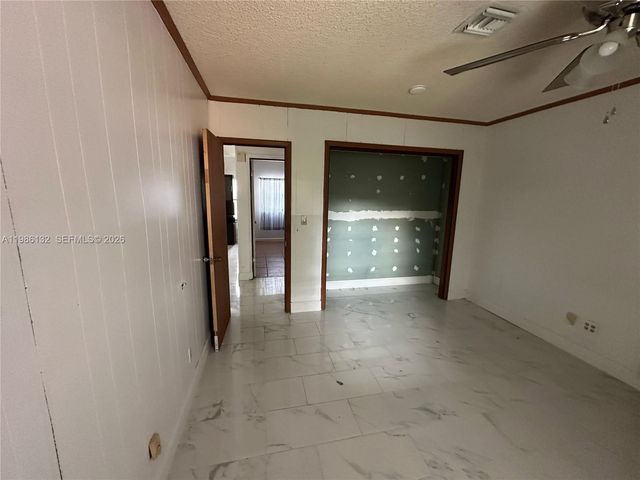 162 SE 27th Way, Boynton Beach, FL 33435