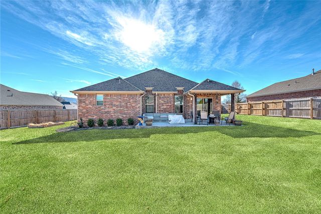 464 Concho Street, Farmington, AR 72730