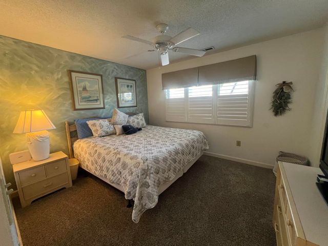 435 Ocean Creek Dr Apt 2715, Myrtle Beach, SC 29572