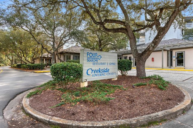 435 Ocean Creek Dr Apt 2715, Myrtle Beach, SC 29572