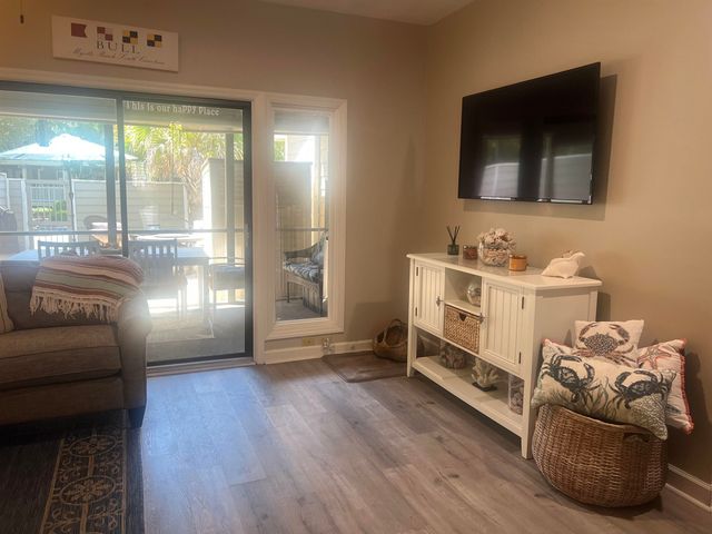 435 Ocean Creek Dr Apt 2715, Myrtle Beach, SC 29572