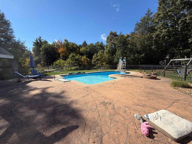 5 Fiddlehead Lane, Chester, NH 03036