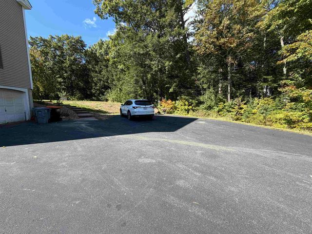 5 Fiddlehead Lane, Chester, NH 03036