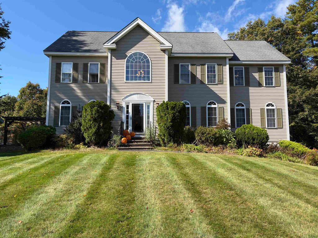 5 Fiddlehead Lane, Chester, NH 03036