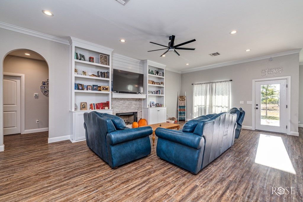 Image 10 of property listing at 9535 Iron Spoke Trail, Carlsbad, TX 76934