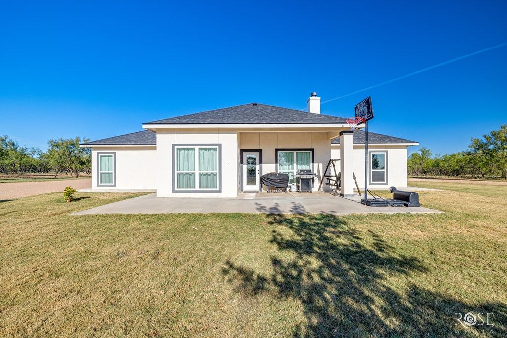 Image 33 of property listing at 9535 Iron Spoke Trail, Carlsbad, TX 76934