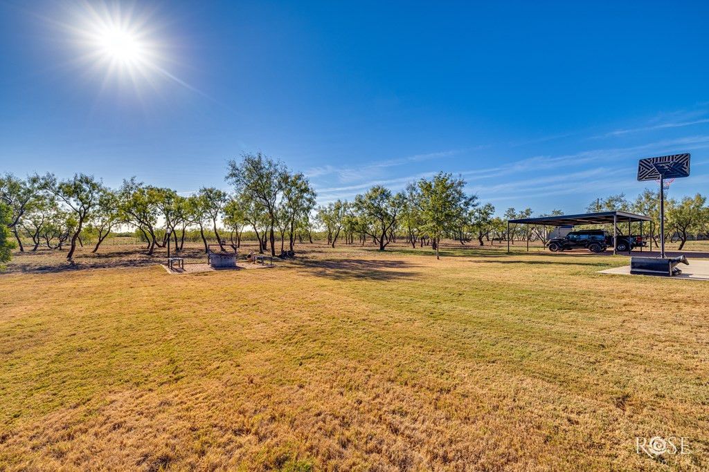 Image 37 of property listing at 9535 Iron Spoke Trail, Carlsbad, TX 76934