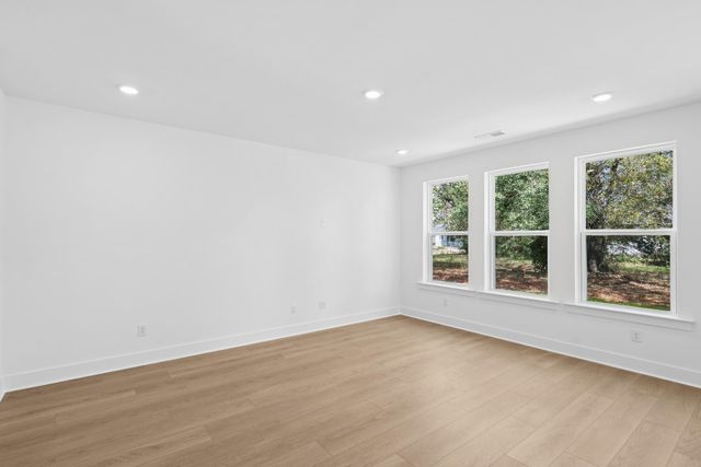 5358 Elder Avenue, North Charleston, SC 29406
