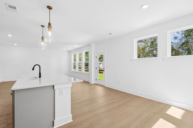 5358 Elder Avenue, North Charleston, SC 29406