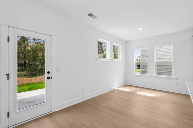 5358 Elder Avenue, North Charleston, SC 29406