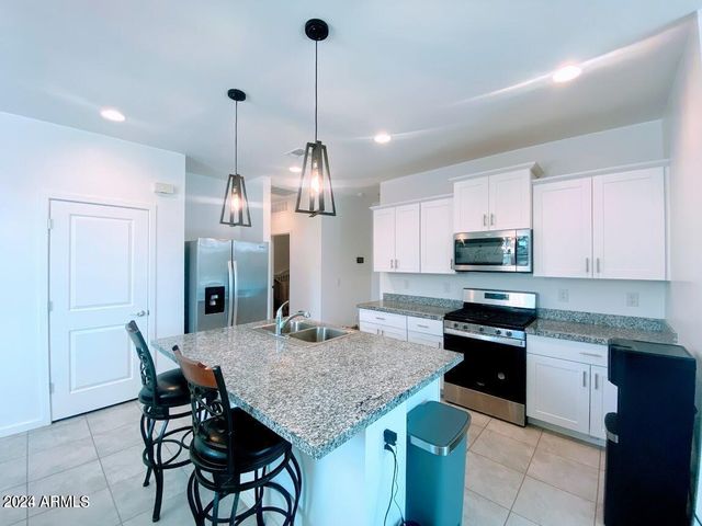 2673 E AGUAYO Drive, Casa Grande, AZ 85194