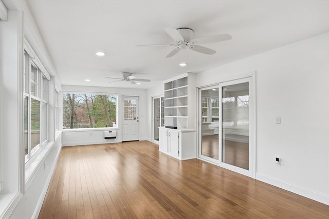 284 Whiley Rd, Groton, MA 01450