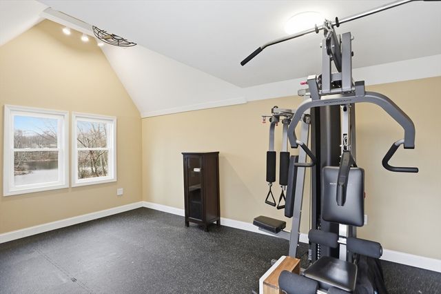 284 Whiley Rd, Groton, MA 01450