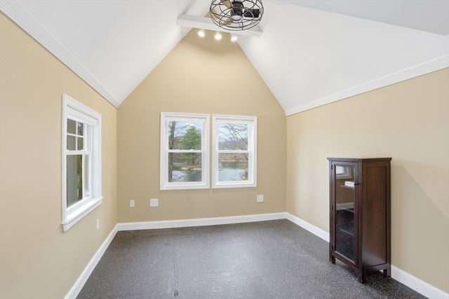 284 Whiley Rd, Groton, MA 01450