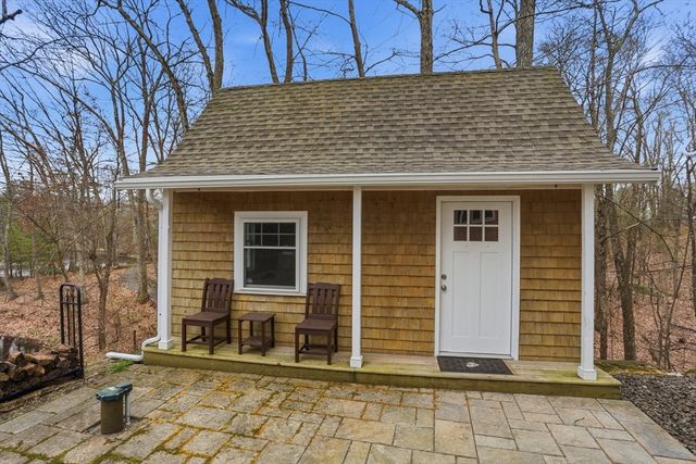 284 Whiley Rd, Groton, MA 01450