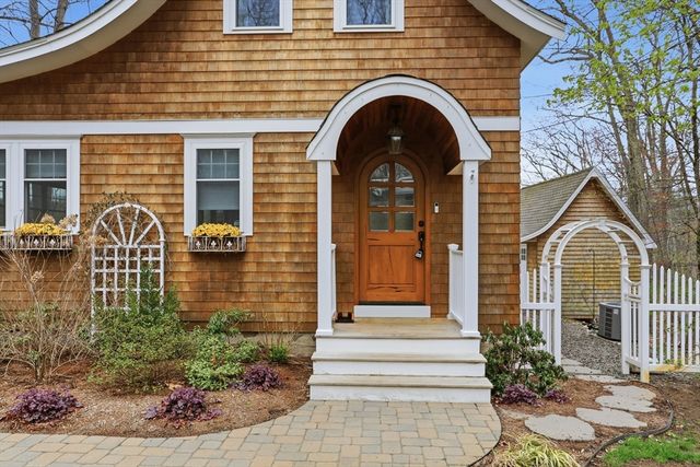 284 Whiley Rd, Groton, MA 01450