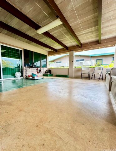 45-464 Nakuluai Street, Kaneohe, HI 96744