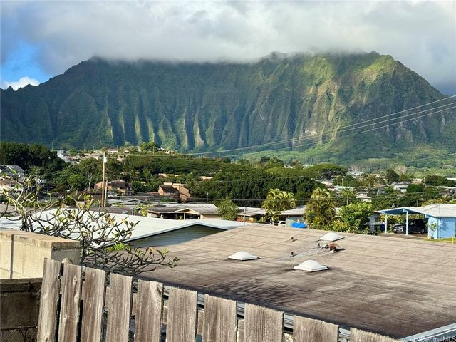 45-464 Nakuluai Street, Kaneohe, HI 96744