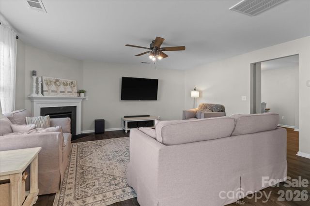 127 Harvest Pointe Drive, Statesville, NC 28677