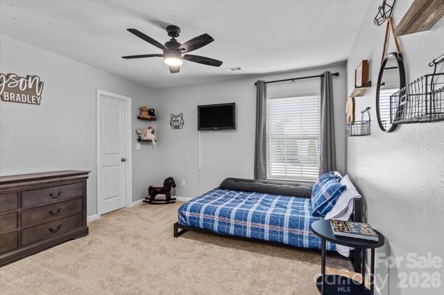 127 Harvest Pointe Drive, Statesville, NC 28677