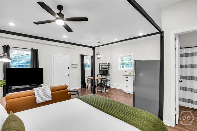 115 W 55th Street, Savannah, GA 31405