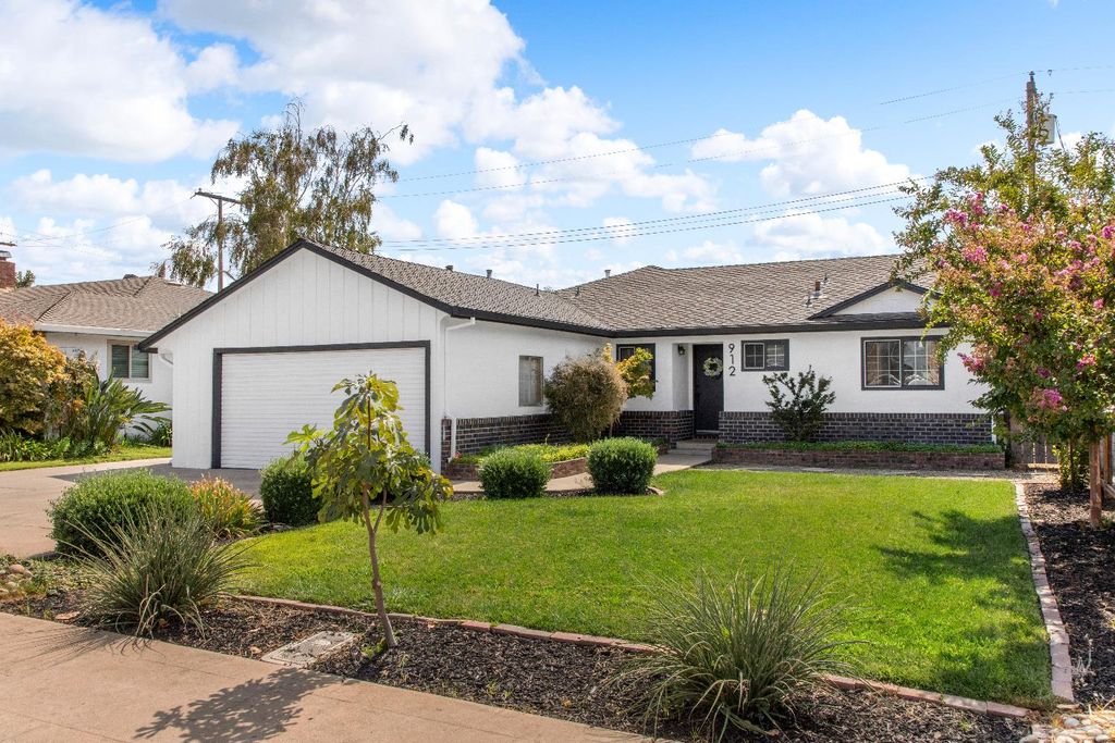 912 Tara Pl, Lodi, CA 95240
