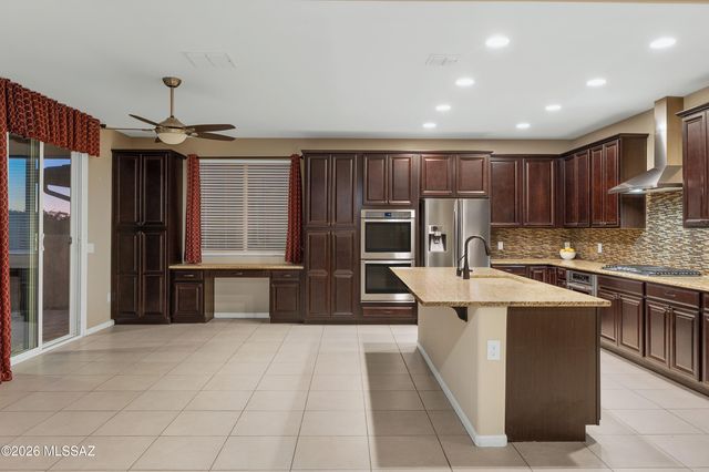 7235 W Cactus Flower Pass, Marana, AZ 85658