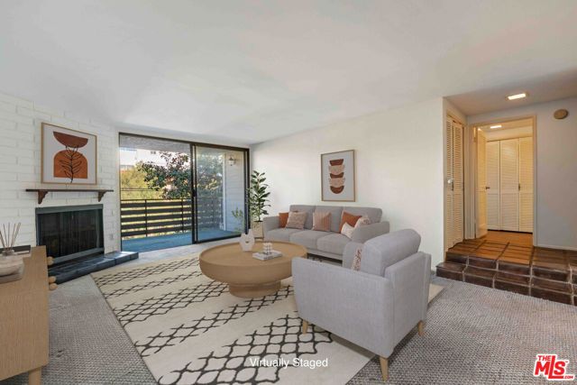 11706 Montana Avenue 204, Los Angeles, CA 90049