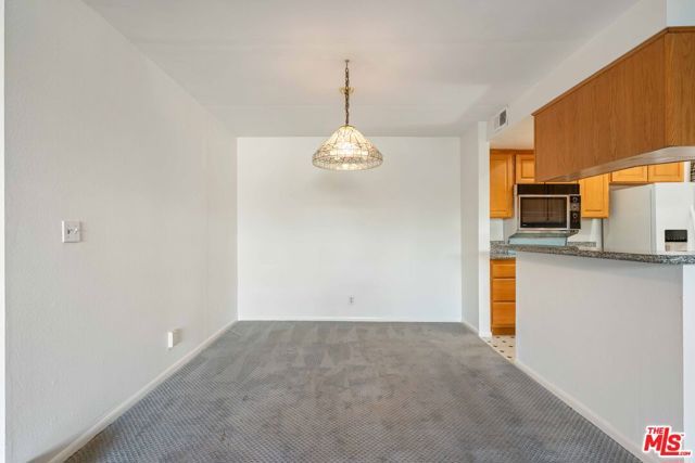 11706 Montana Avenue 204, Los Angeles, CA 90049