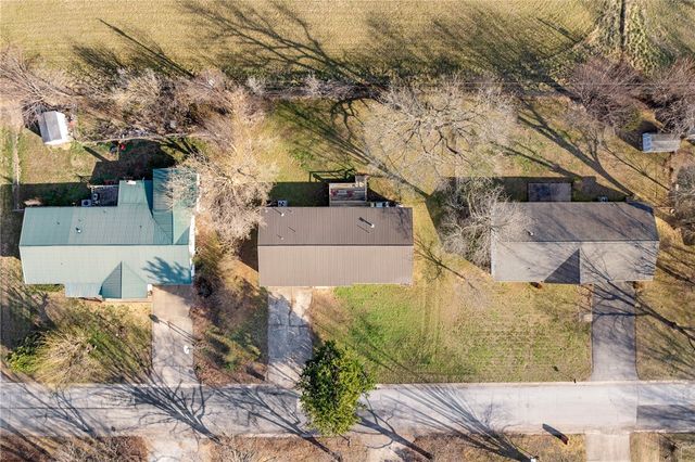 176 Carr Court, Harrison, AR 72601