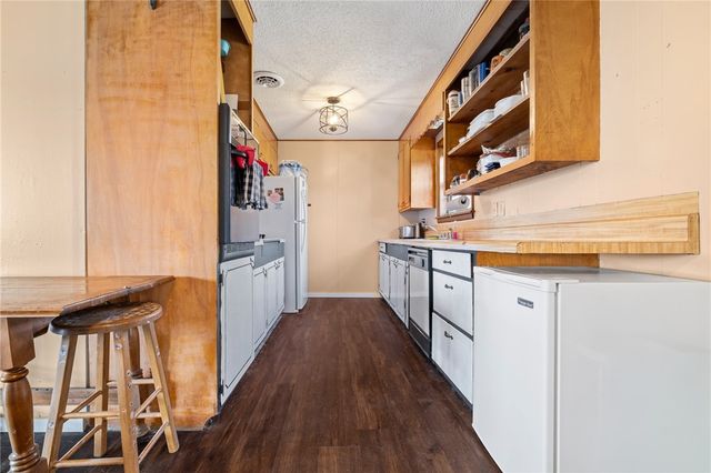 176 Carr Court, Harrison, AR 72601