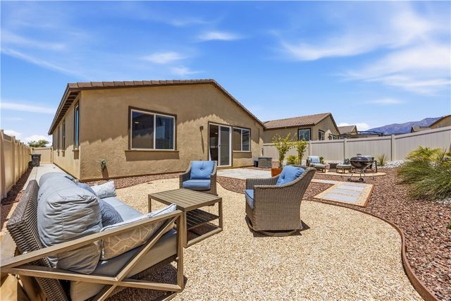 2164 Carob Place, Banning, CA 92220