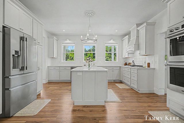 7067 118th Avenue, Fennville, MI 49408