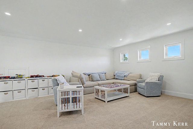 7067 118th Avenue, Fennville, MI 49408