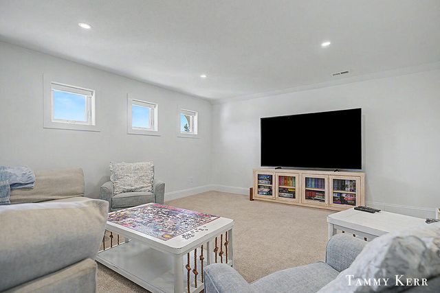 7067 118th Avenue, Fennville, MI 49408