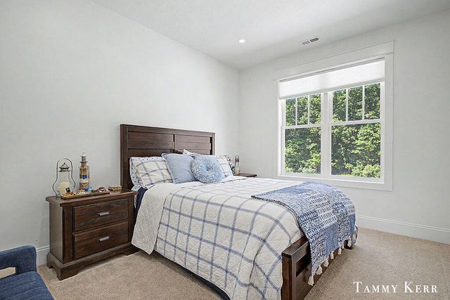 7067 118th Avenue, Fennville, MI 49408