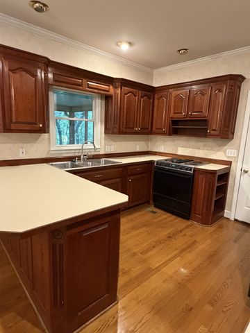 529 Ridgecrest Dr, Mcminnville, TN 37110