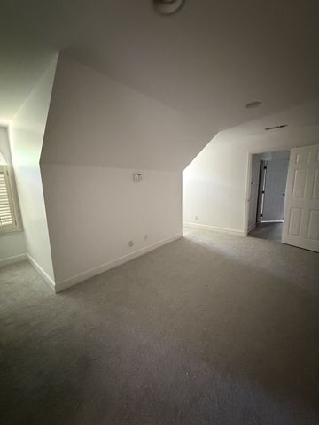 529 Ridgecrest Dr, Mcminnville, TN 37110
