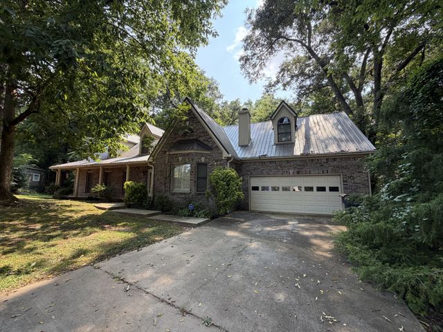 529 Ridgecrest Dr, Mcminnville, TN 37110