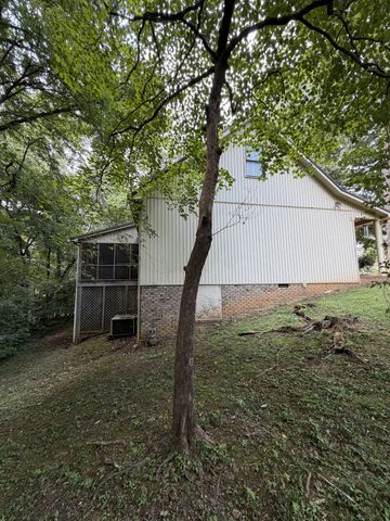 529 Ridgecrest Dr, Mcminnville, TN 37110