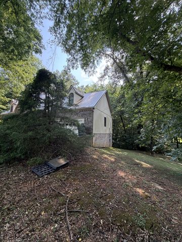 529 Ridgecrest Dr, Mcminnville, TN 37110
