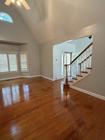 529 Ridgecrest Dr, Mcminnville, TN 37110