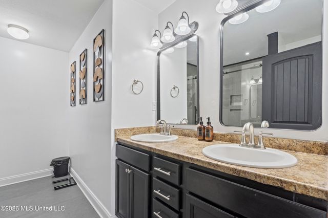 8898 Kathryn Grace Drive, Southaven, MS 38671