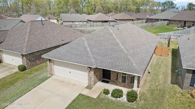 8898 Kathryn Grace Drive, Southaven, MS 38671