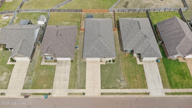 8898 Kathryn Grace Drive, Southaven, MS 38671