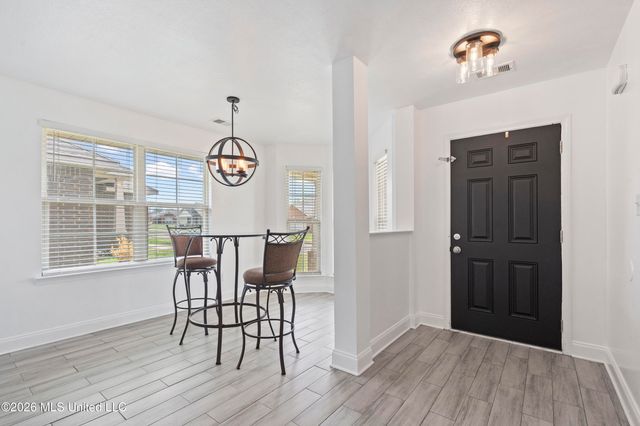 8898 Kathryn Grace Drive, Southaven, MS 38671